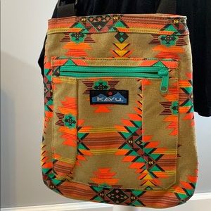 Kavu cross body bag